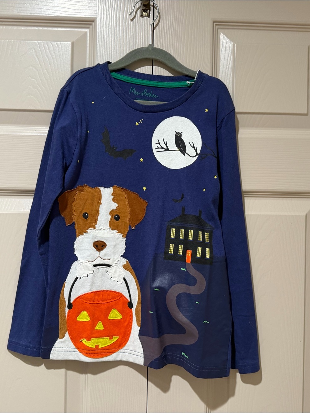 Mini Boden Navy Long-Sleeve Halloween Puppy Tee with Orange Pumpkin